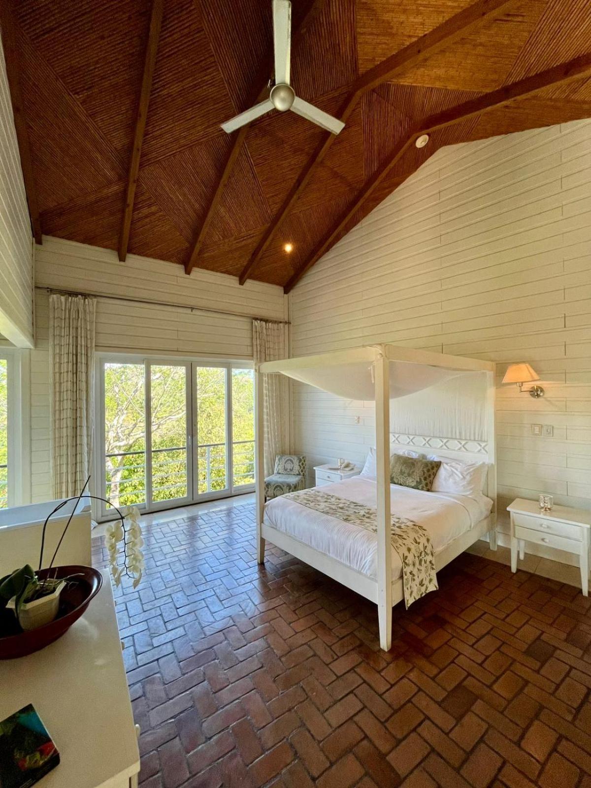Asclepios Wellness & Healing Retreat Hotel Carrillos Екстериор снимка